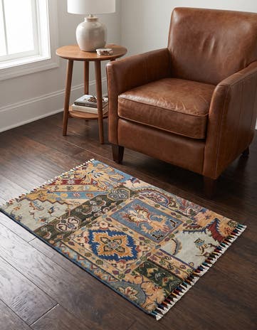 2' x 3' 1 Hand Knotted Ariana Ziegler Rug