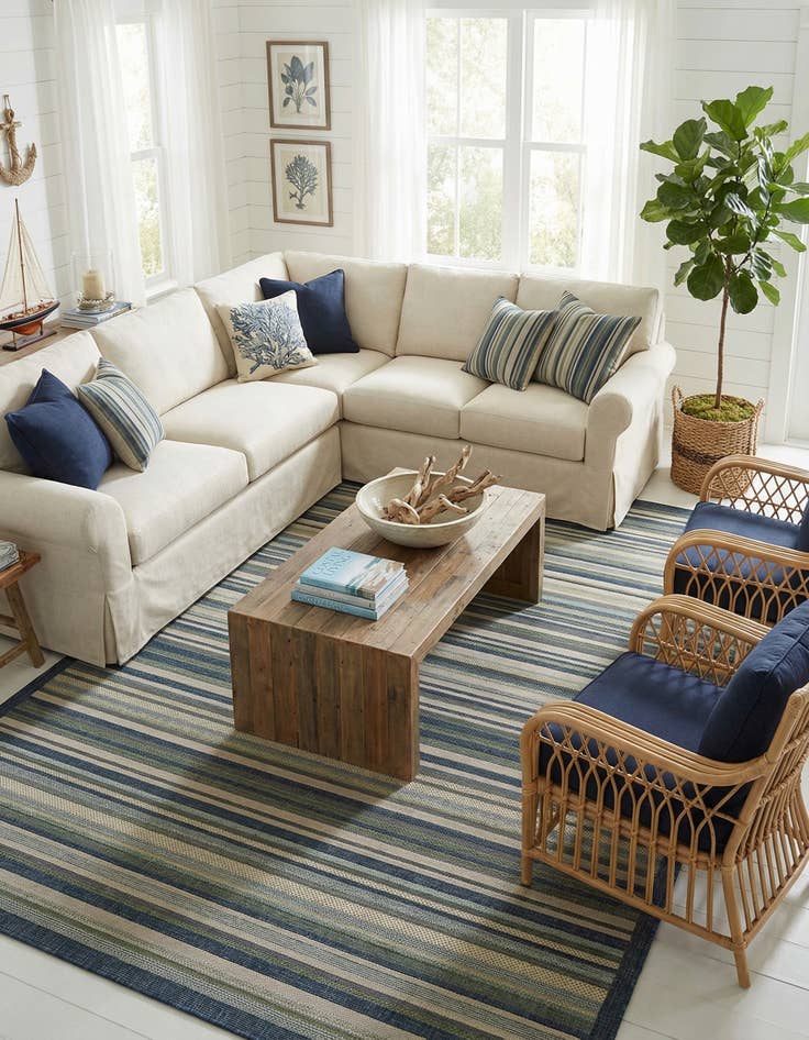 Detail image of 10' x 13'  Washable Baja Indoor / Outdoor Rug