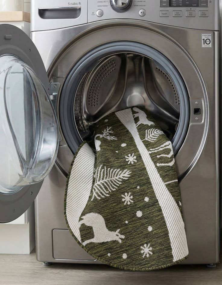 Detail image of  3' x 3'  Washable Holiday Indoor / Outdoor Round Rug