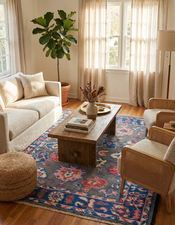 Detail image of 4' 10 x 6'  Hand Knotted Darya Wool Rug