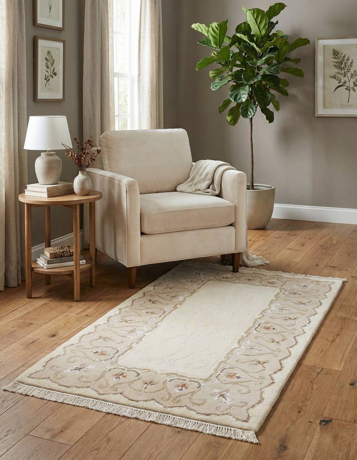 Detail image of 2' 10 x 4' 11  Hand Knotted Darya Wool Rug