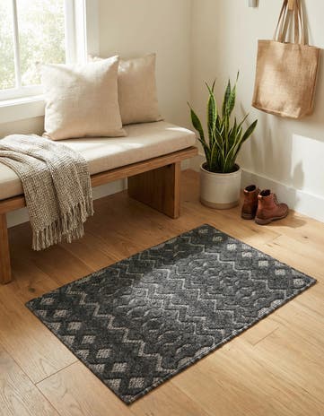 2' x 3' Easy-Clean Trellis Textured Indoor / Outdoor Rug