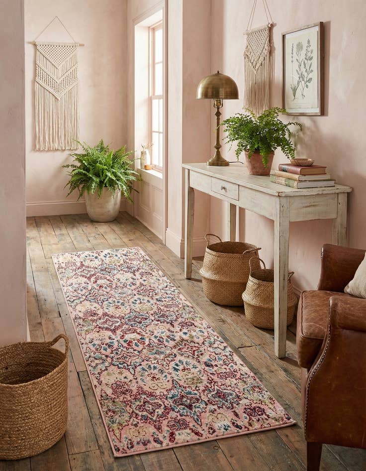 Detail image of  2' 7 x 10' Charleston Runner Rug