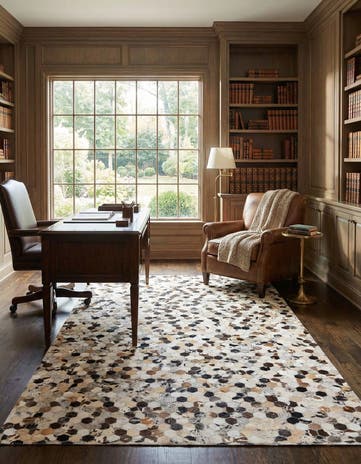 5' 1 x 8' Cowhide Rug