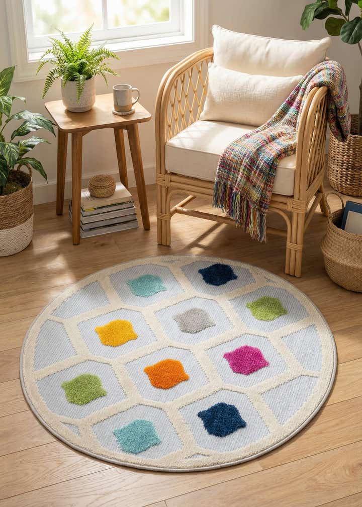3' 3 x 3' 3 Easy-Clean Aruba Indoor / Outdoor Round Rug