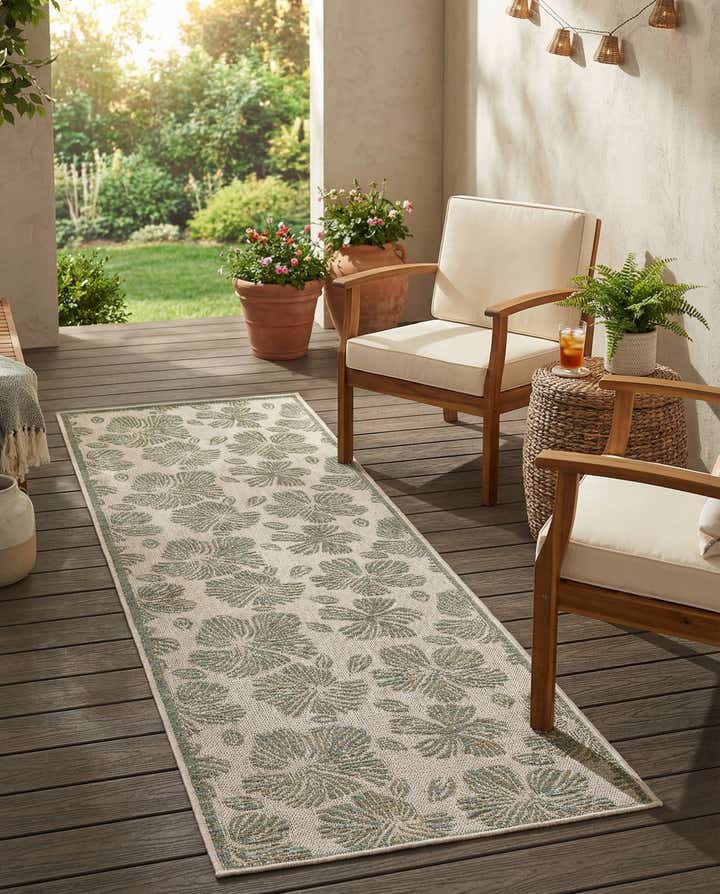 2' 7 x 10' Easy-Clean Baja Indoor / Outdoor Runner Rug