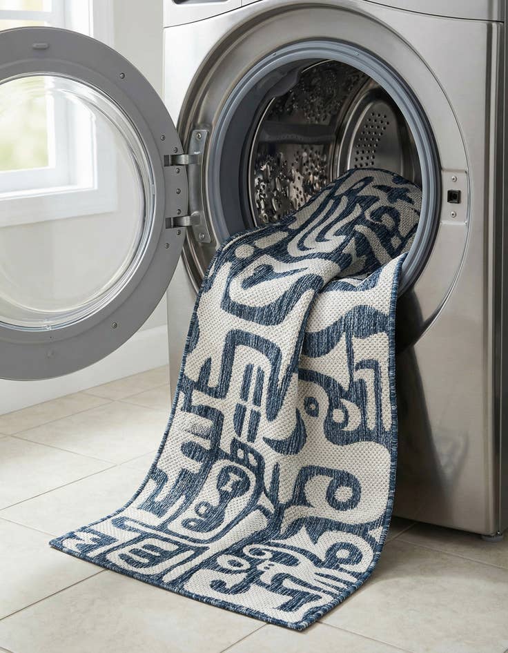 Detail image of  2' x 8'  Washable Modern Indoor / Outdoor Runner Rug