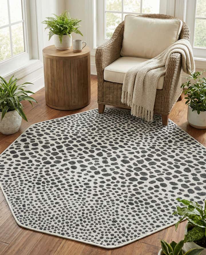 4' x 4' Easy-Clean Jill Zarin Cape Town Indoor / Outdoor Octagon Rug