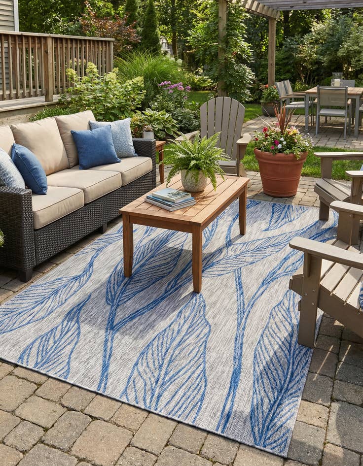 Detail image of 6' x 9'  Washable Botanical Indoor / Outdoor Rug