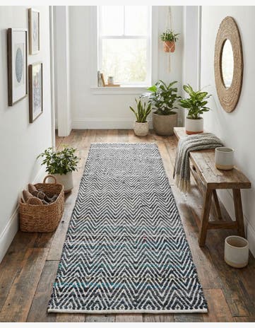 2' 7 x 10' Hand Woven Chindi Chevron Runner Rug