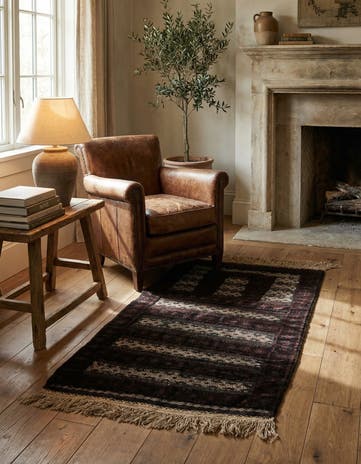 2' 8 x 4' 7 Sofreh Rug