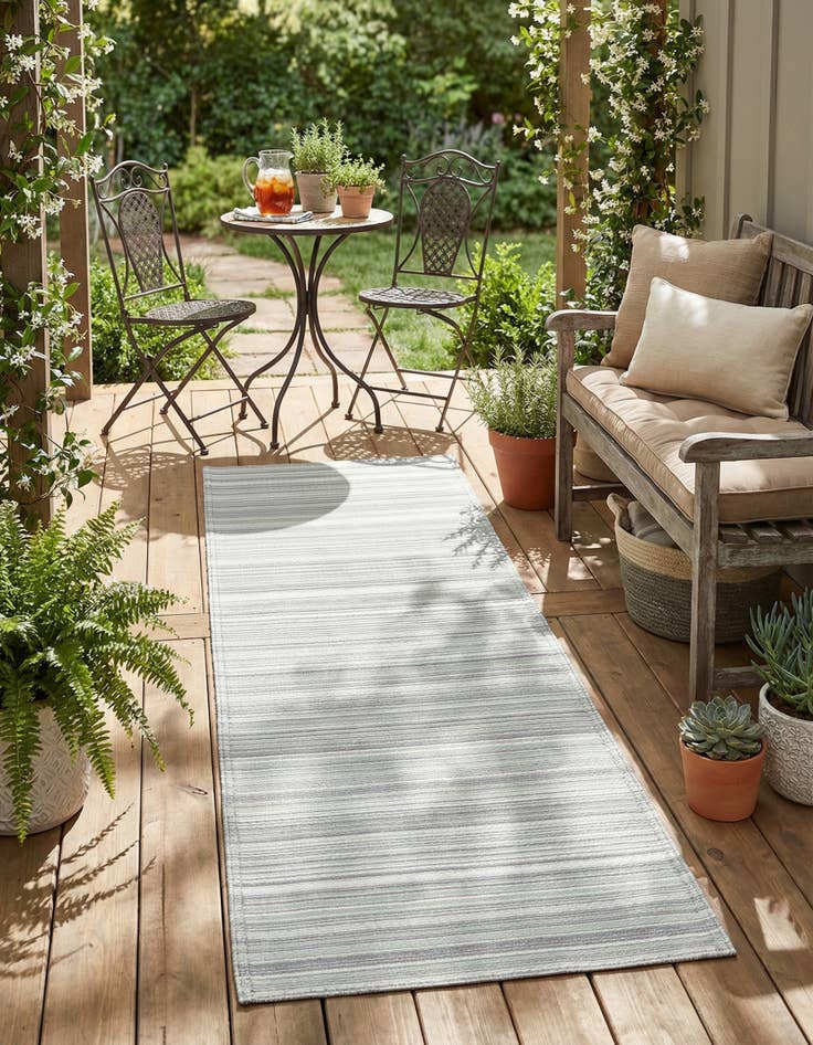 Detail image of 2' x 6'  Washable Vista Breeze Indoor / Outdoor Runner Rug