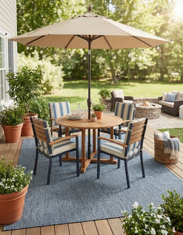 7' 10 x 11' Easy-Clean Solid Indoor / Outdoor Rug