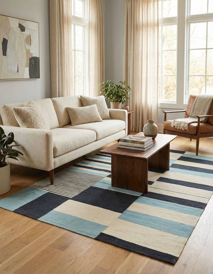 Detail image of 4' 5 x 5' 9  Hand Woven Kilim Modern Wool Rug