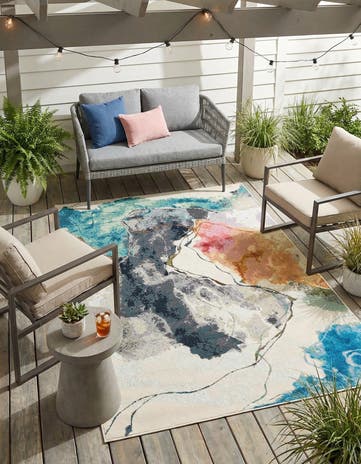 4' 1 x 6' 1 Easy-Clean Modern Indoor / Outdoor Rug
