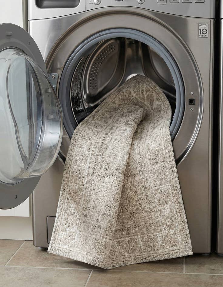 Detail image of 2' x 6'  Washable Aztec Indoor / Outdoor Runner Rug