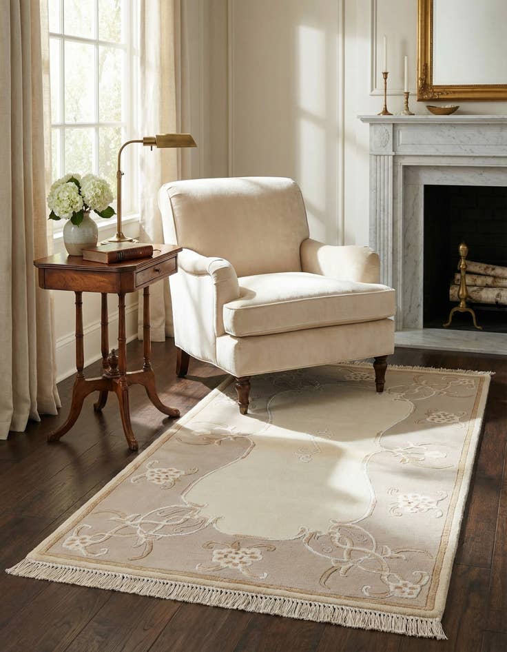 Detail image of 2' 9 x 5'  Hand Knotted Darya Rug