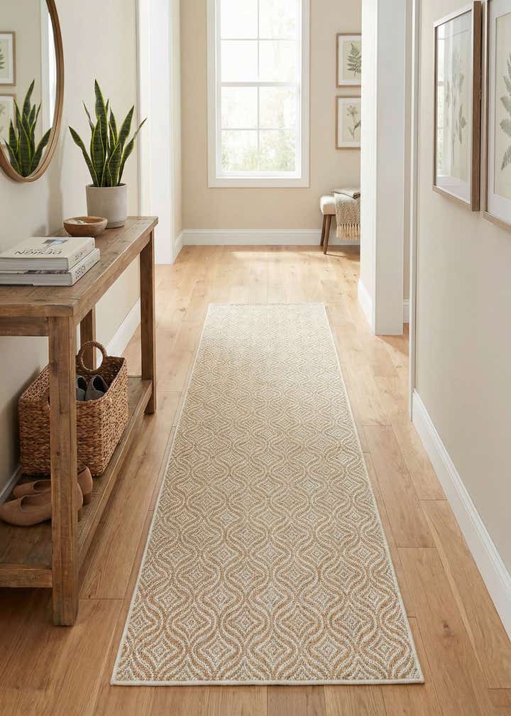 2' 7 x 10' Easy-Clean Trellis Indoor / Outdoor Runner Rug
