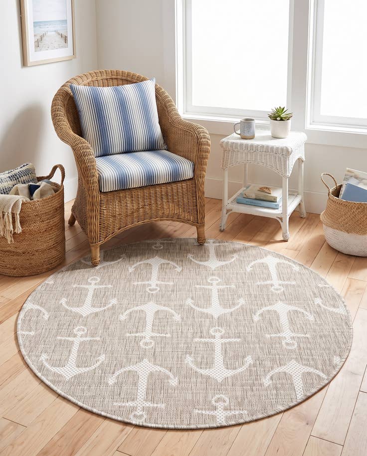 Detail image of 4' x 4' Easy-Clean Coastal Indoor / Outdoor Round Rug