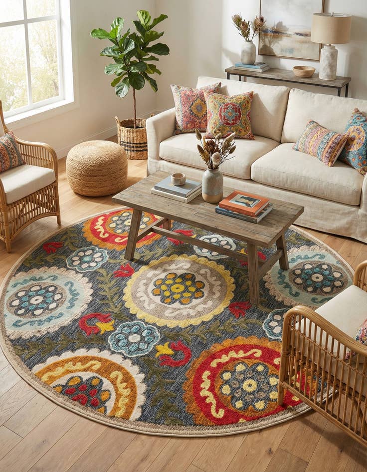Detail image of 7' 10 x 7' 10 Easy-Clean Casablanca Indoor / Outdoor Round Rug