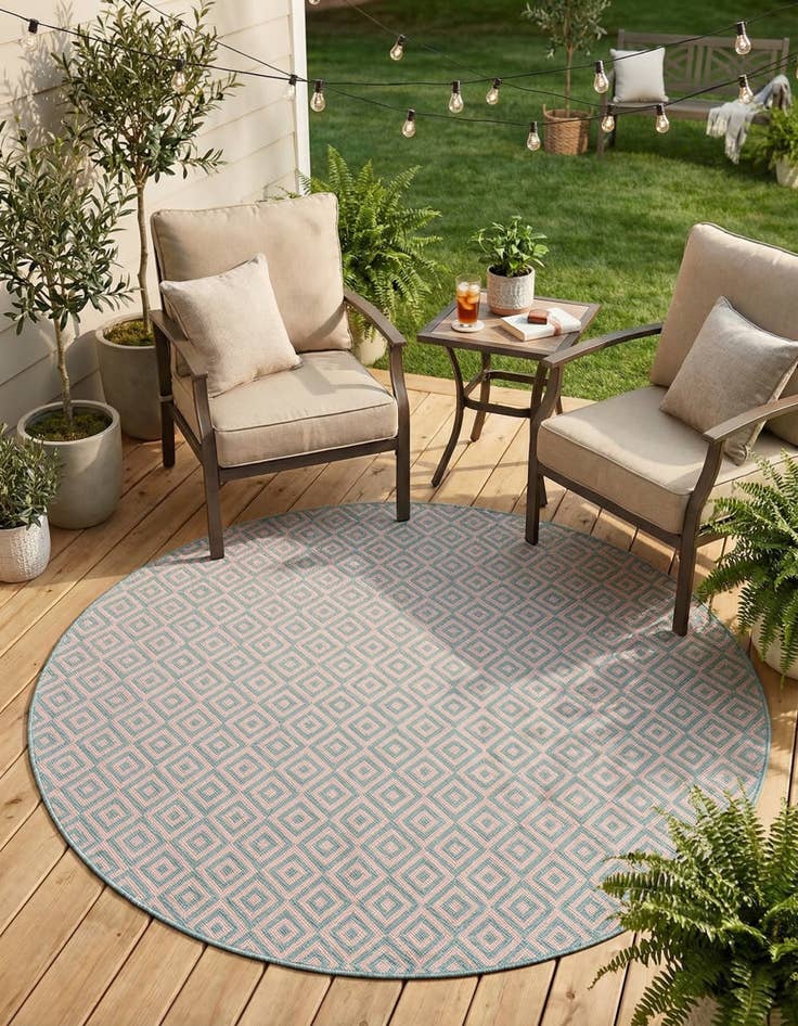 Detail image of 7' x 7' Easy-Clean Jill Zarin Costa Rica Indoor / Outdoor Round Rug