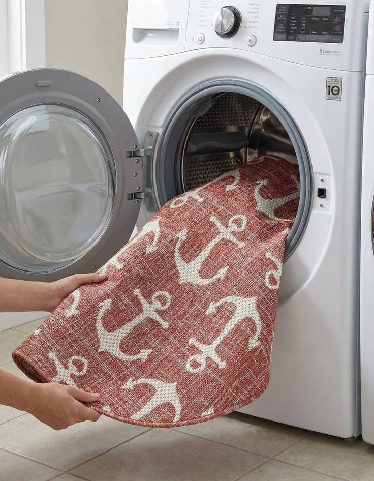 Detail image of 3' x 3'  Washable Coastal Indoor / Outdoor Round Rug