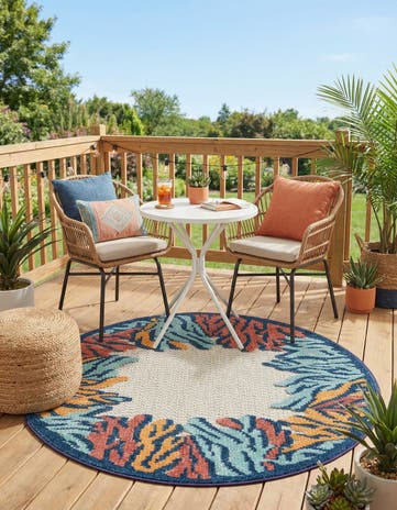 3' 3 x 3' 3 Easy-Clean Belize Indoor / Outdoor Round Rug