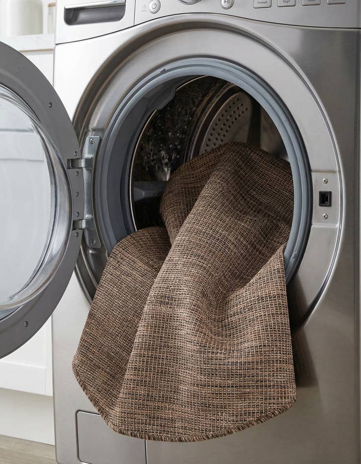 Detail image of 4' 1 x 4' 1  Washable Solid Indoor / Outdoor Round Rug