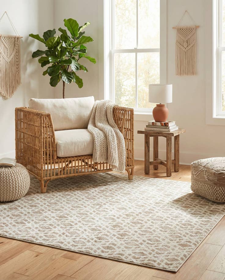 Detail image of 7' 10 x 7' 10 Laguna Square Rug