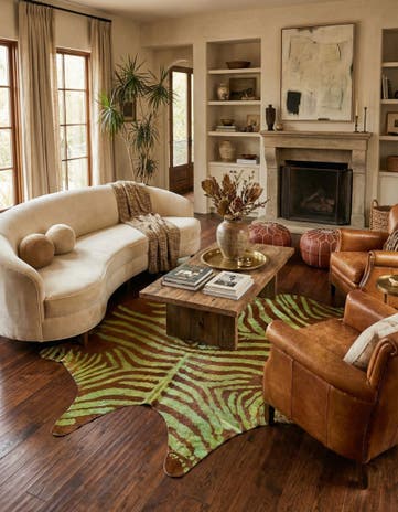 6' 2 x 7' Cowhide Leather Freeform Rug