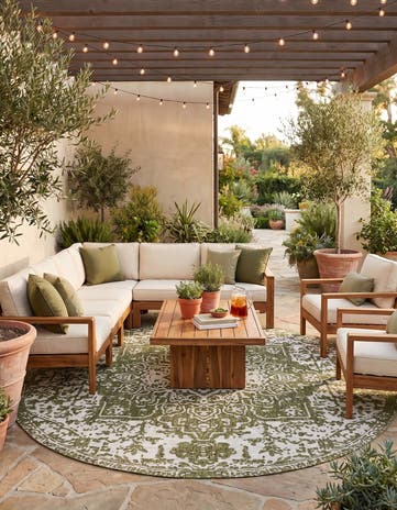 Green Easy-Clean Jill Zarin Dubai Indoor / Outdoor Round Rug