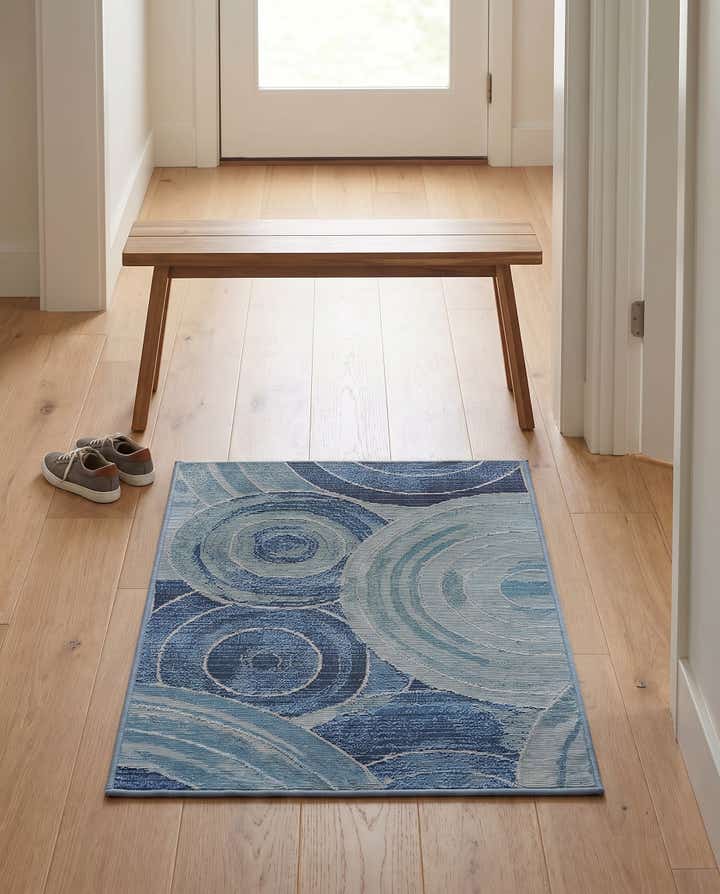 2' 2 x 3' Easy-Clean Modern Indoor / Outdoor Rug
