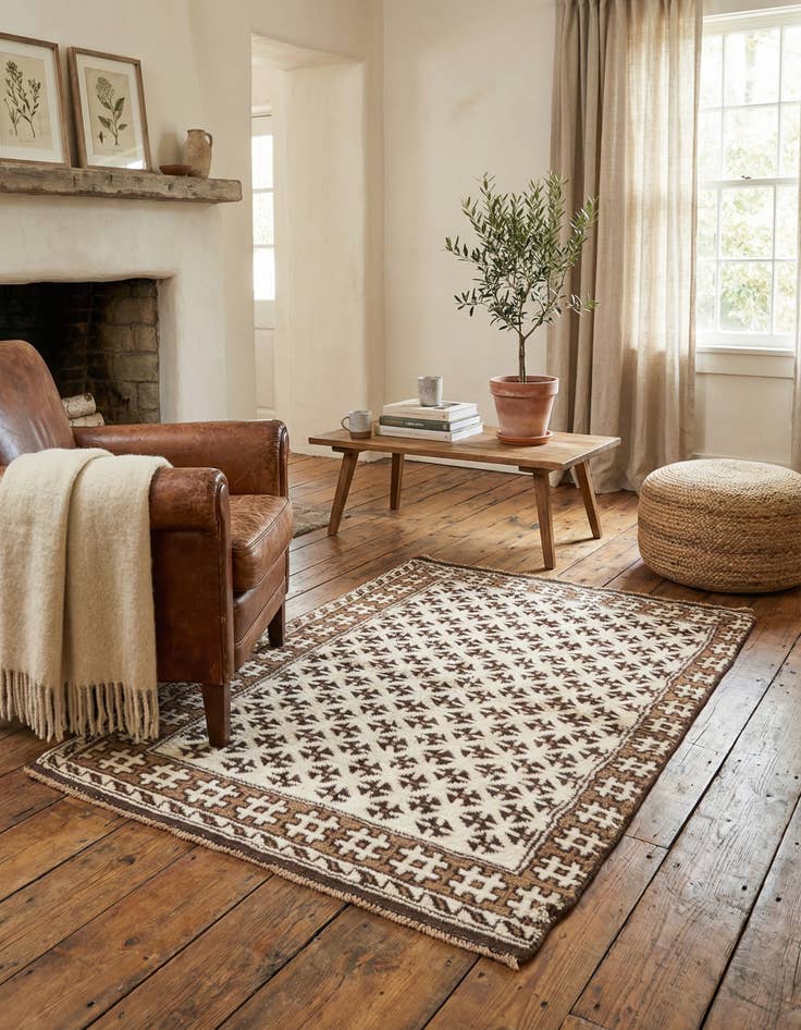 Detail image of 3' 3 x 4' 9  Hand Knotted Ultra Vintage Persian Wool Rug