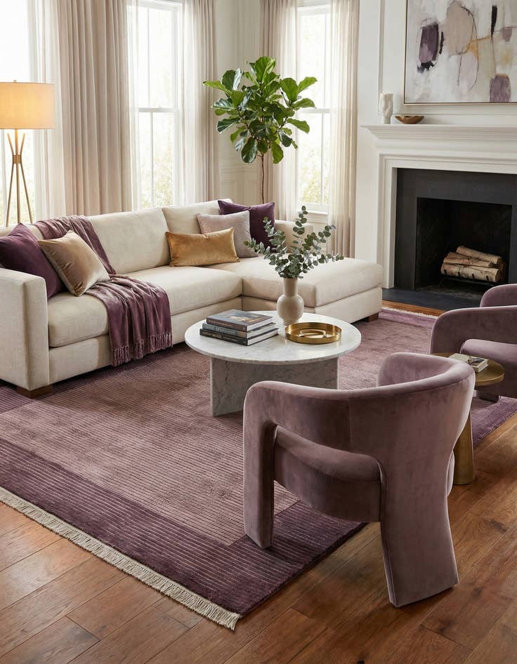 Detail image of 6' 6 x 10'  Hand Knotted Darya Wool Rug