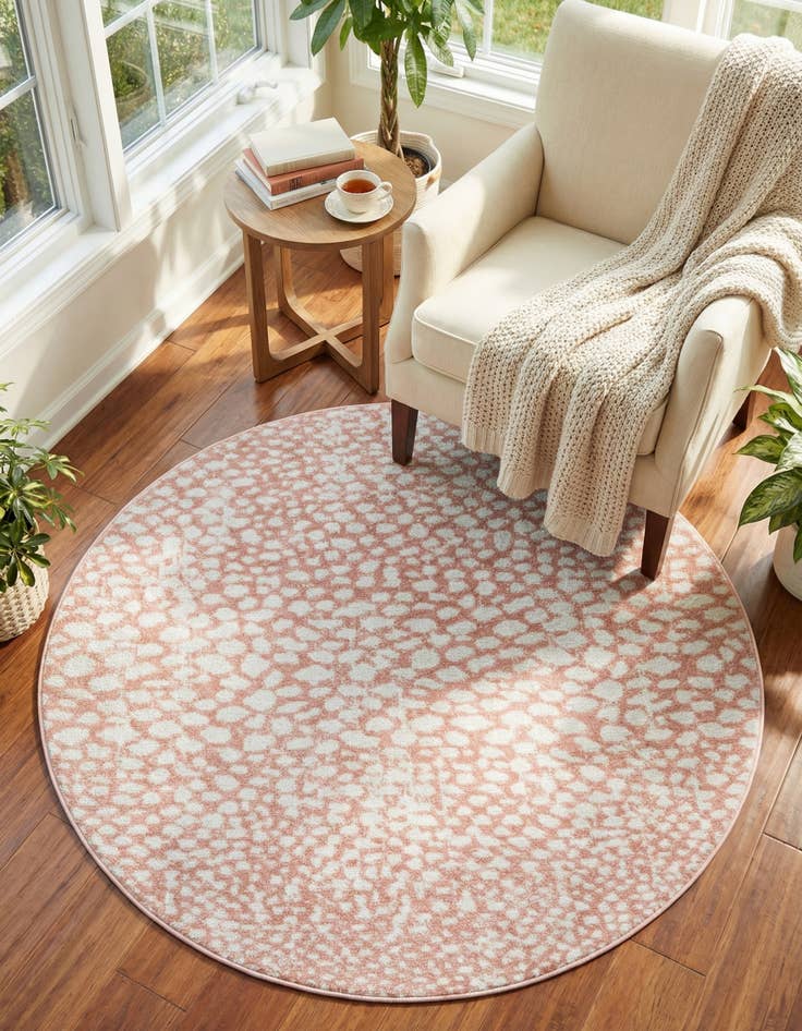 Detail image of  3' 3 x 3' 3 Kamala Washable Round Rug