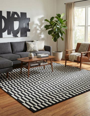 Black and White Milano Square Rug