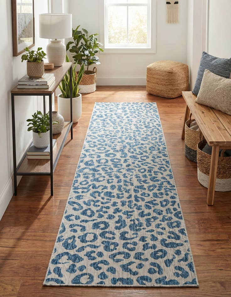 Detail image of  2' 7 x 10'  Washable Safari Indoor / Outdoor Runner Rug