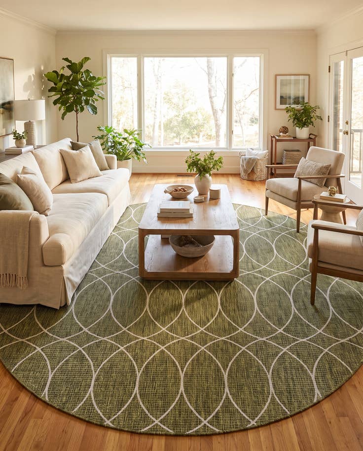 Detail image of 10' x 10' Easy-Clean Lattice Indoor / Outdoor Round Rug