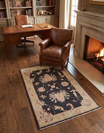 2' 7 x 4' 1 Hand Knotted Ziegler Rug