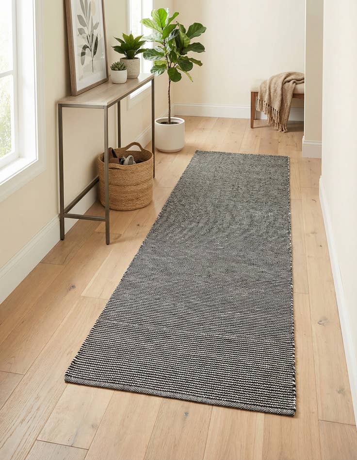 Detail image of 2' 7 x 10' Easy-Clean Jill Zarin Palm Springs Indoor / Outdoor Runner Rug