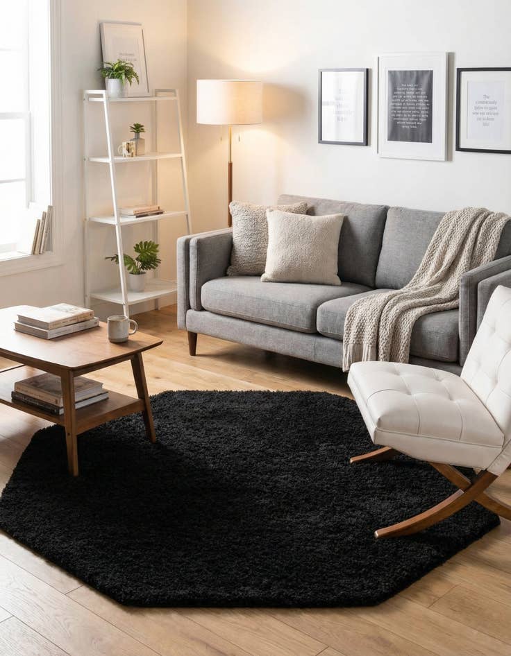 Detail image of 6' x 6' Everyday Shag Octagon Rug