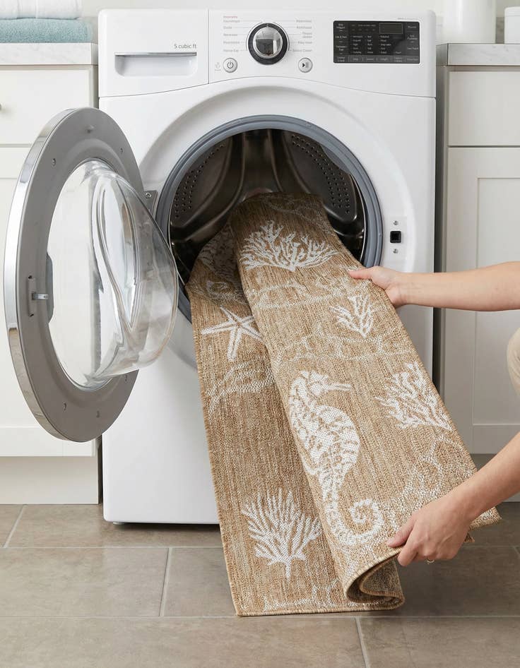 Detail image of 2' x 8'  Washable Coastal Indoor / Outdoor Runner Rug