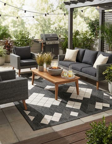 7' x 10' Easy-Clean Modern Indoor / Outdoor Rug