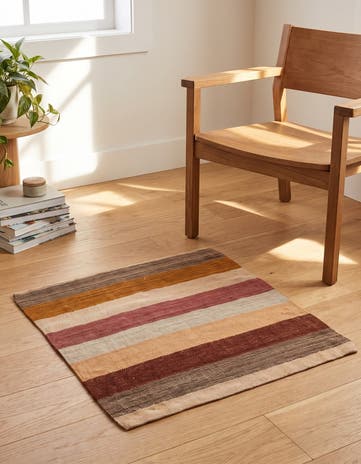 2' 5 x 2' 6 Hand Woven Pillow Wool Square Rug
