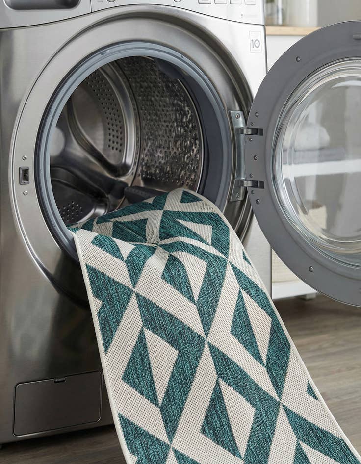 Detail image of 2' x 6'  Washable Jill Zarin Napa Indoor / Outdoor Runner Rug