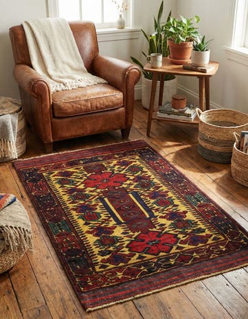 2' 8 x 4' 6 Hand Knotted Sumak Wool Rug