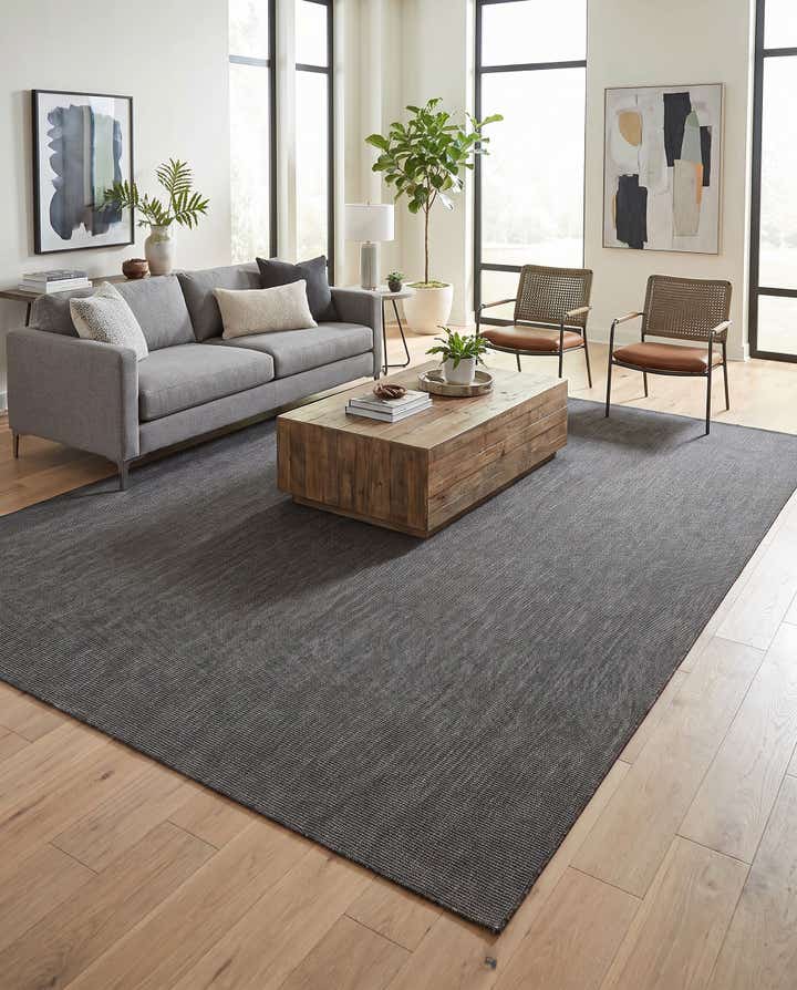 10' x 14' 1 Easy-Clean Solid Indoor / Outdoor Rug
