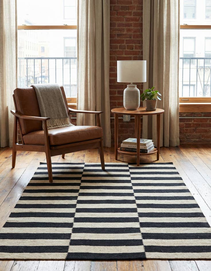 Detail image of 3' 4 x 4' 8  Hand Woven Kilim Modern Wool Rug