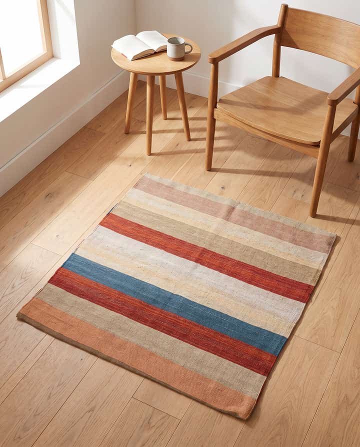 3' 2 x 3' 2 Hand Woven Pillow Wool Square Rug