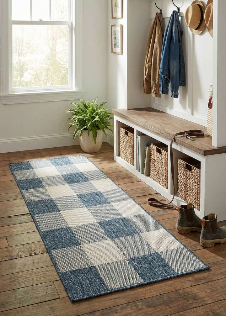 2' x 5' 3 Easy-Clean Checkered Indoor / Outdoor Runner Rug